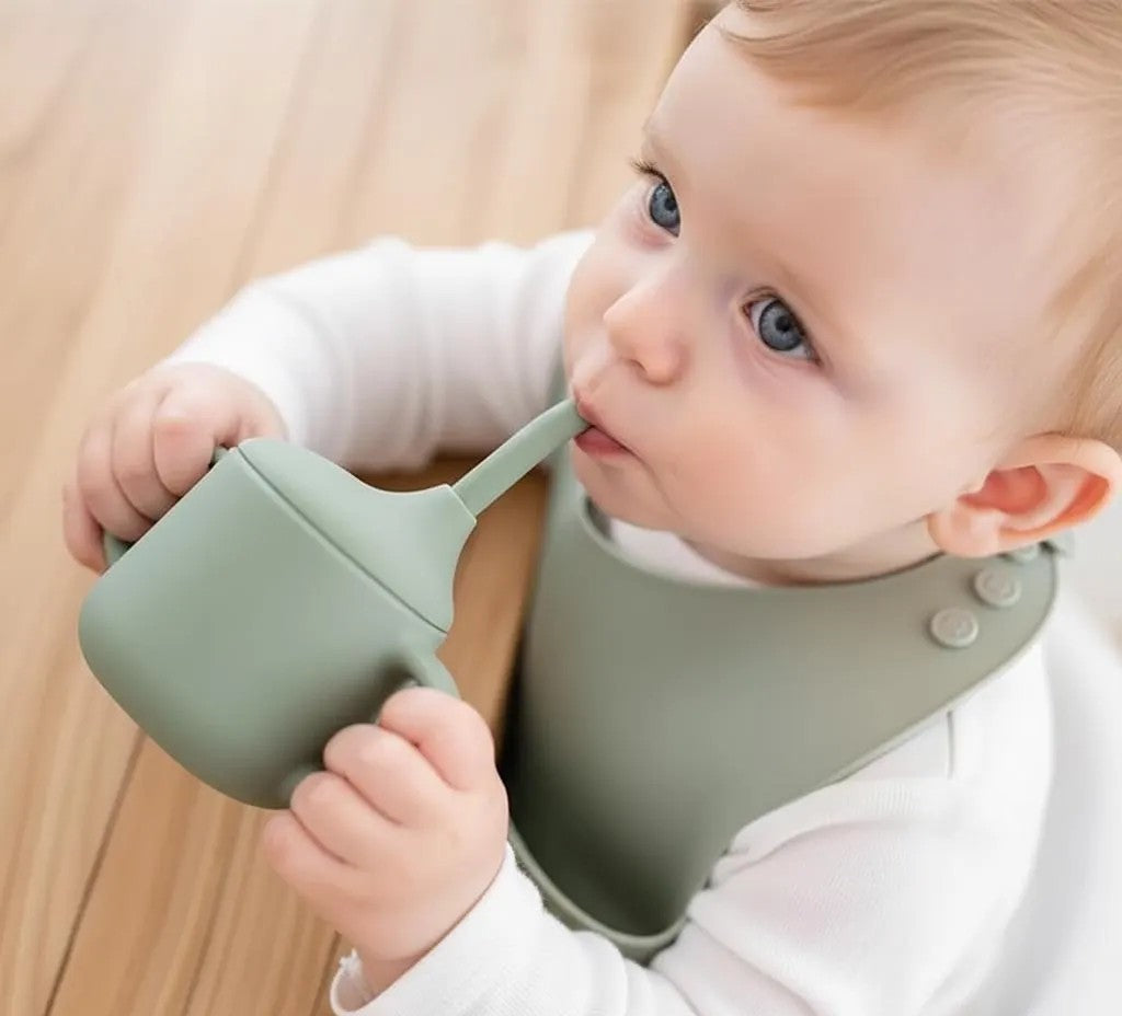 NARA Silicone Adjustable Bib
